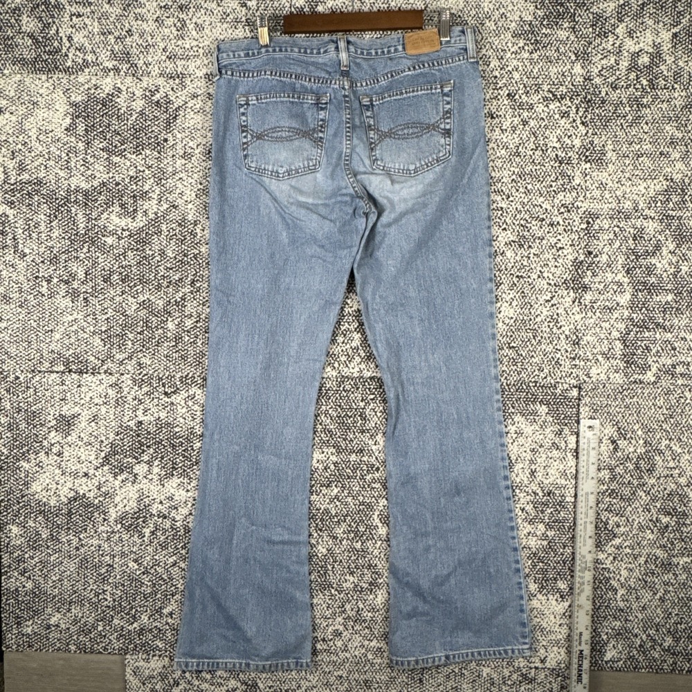 Abercrombie Fitch 1892 Blue Jeans Womens 8R (FITS‎ 34 X 32) Flare Leg Button Fly - Picture 2 of 11
